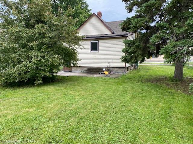 359 Russell Street S, House detached with 3 bedrooms, 1 bathrooms and 2 parking in Sarnia ON | Image 22