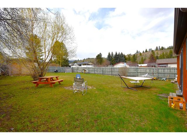 205 307th Avenue, House detached with 3 bedrooms, 1 bathrooms and null parking in Kimberley BC | Image 16