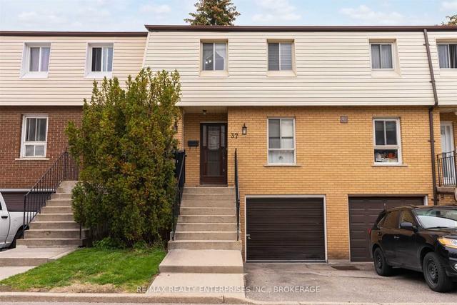 37 - 3175 Kirwin Ave, Townhouse with 3 bedrooms, 2 bathrooms and 2 parking in Mississauga ON | Image 1