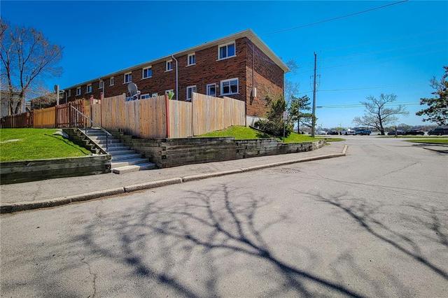 u33 - 115 Main Street W, House attached with 3 bedrooms, 1 bathrooms and 1 parking in Haldimand County ON | Image 12