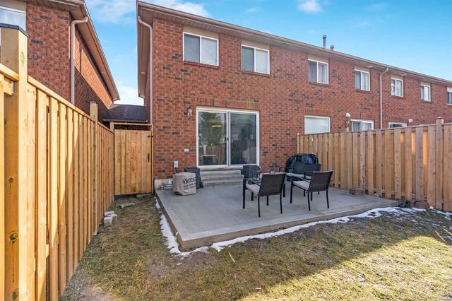 199 Nathan Cres, House attached with 2 bedrooms, 2 bathrooms and 2 parking in Barrie ON | Image 14