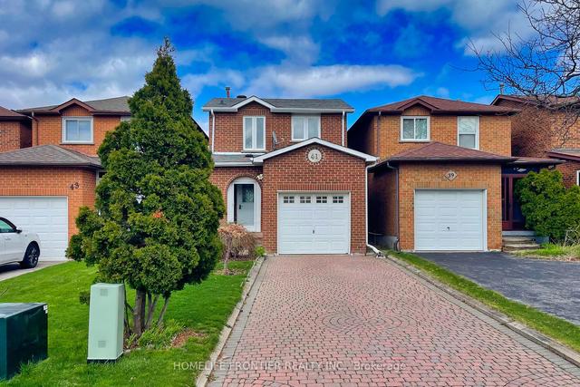 41 Chichester Rd, House attached with 3 bedrooms, 3 bathrooms and 4 parking in Markham ON | Image 1