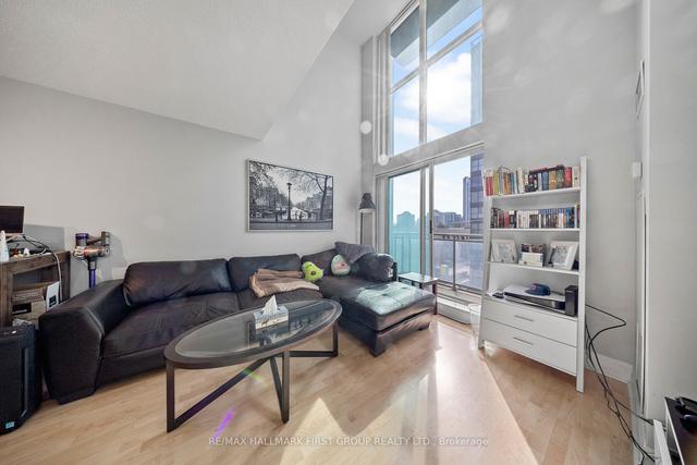 413 - 188 Doris Ave, Condo with 1 bedrooms, 2 bathrooms and 1 parking in Toronto ON | Image 12
