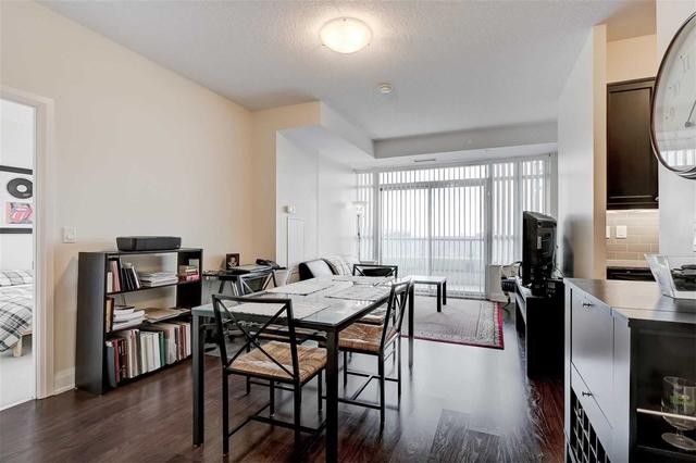 1302 - 25 Fontenay Crt, Condo with 2 bedrooms, 2 bathrooms and 1 parking in Toronto ON | Image 9