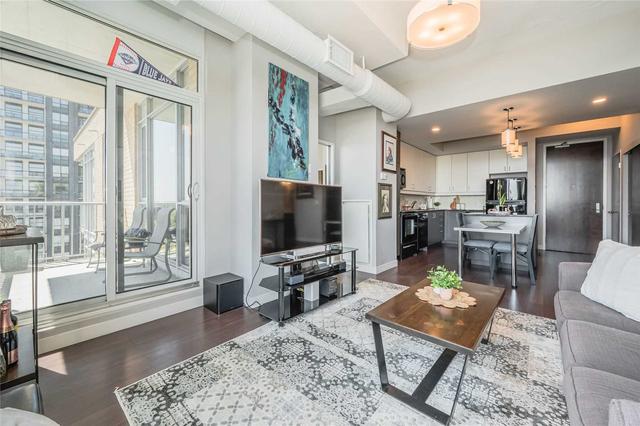 1307 - 191 King St S, Condo with 2 bedrooms, 2 bathrooms and 1 parking in Waterloo ON | Image 3