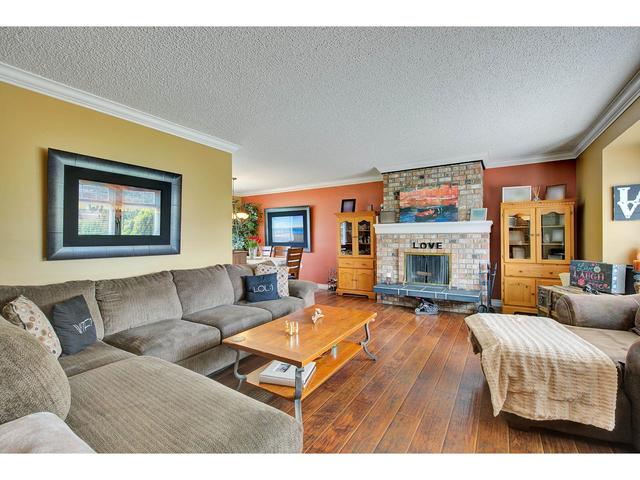 14773 89 Avenue, House detached with 4 bedrooms, 3 bathrooms and 6 parking in Surrey BC | Image 4