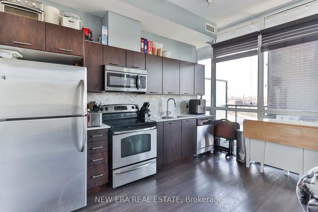 829 - 169 Fort York Blvd, Condo with 1 bedrooms, 1 bathrooms and 1 parking in Toronto ON | Image 2