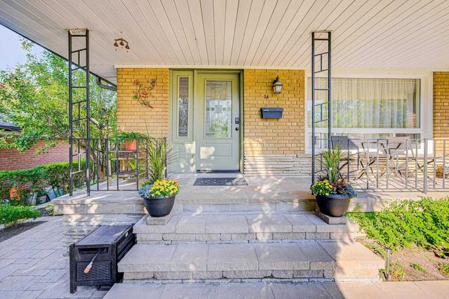 74 Clansman Blvd, House detached with 3 bedrooms, 2 bathrooms and 3 parking in Toronto ON | Image 23