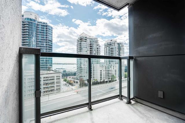 1207 - 25 Lower Simcoe St, Condo with 2 bedrooms, 2 bathrooms and 1 parking in Toronto ON | Image 15