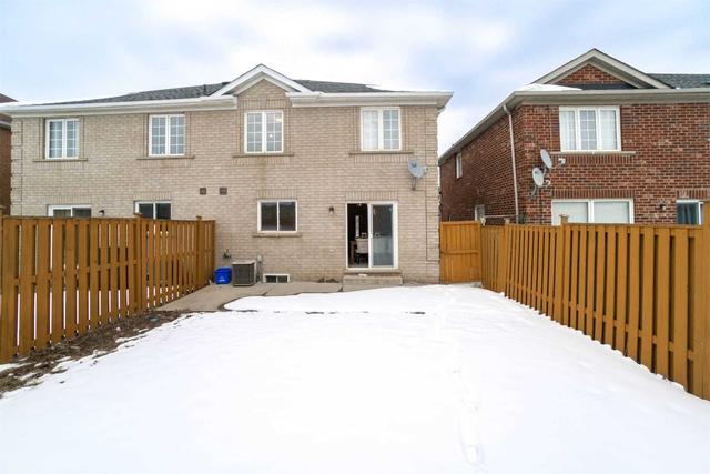 42 Florette Pl, House semidetached with 3 bedrooms, 4 bathrooms and 3 parking in Brampton ON | Image 22