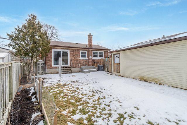 24 Donley St, House detached with 2 bedrooms, 2 bathrooms and 4 parking in Kitchener ON | Image 30