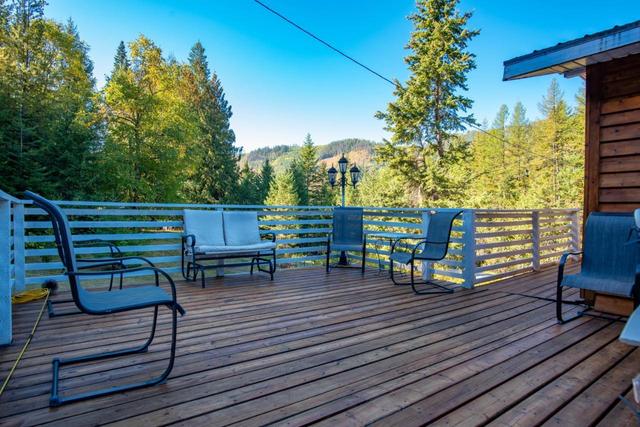 1110 Highway 22, House detached with 3 bedrooms, 1 bathrooms and null parking in Kootenay Boundary B BC | Image 19