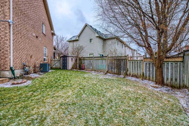 2232 Kenneth Cres, House detached with 3 bedrooms, 3 bathrooms and 3 parking in Burlington ON | Image 17