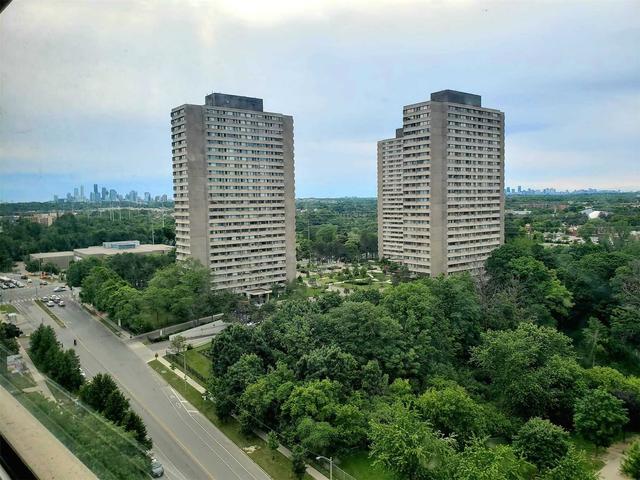 1810 - 10 Sunny Glwy, Condo with 3 bedrooms, 2 bathrooms and 1 parking in Toronto ON | Image 9