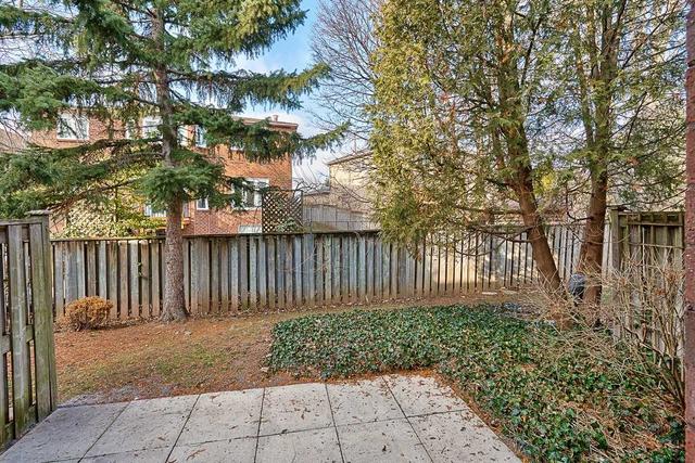 19 - 2051 Merchants Gate, Townhouse with 3 bedrooms, 3 bathrooms and 2 parking in Oakville ON | Image 21
