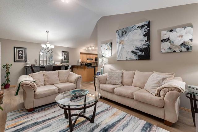 1960 New Brighton Drive Se, House detached with 4 bedrooms, 2 bathrooms and 4 parking in Calgary AB | Image 12
