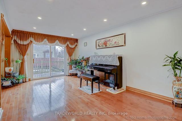 3 Upton Cres, House attached with 3 bedrooms, 4 bathrooms and 6 parking in Markham ON | Image 22