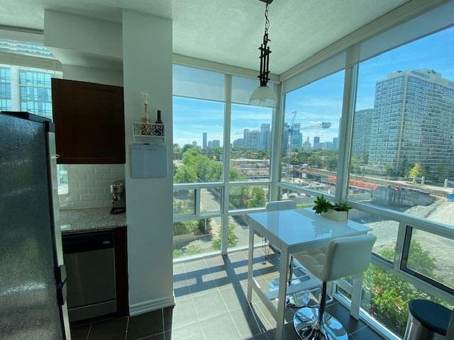707 - 3504 Hurontario St, Condo with 2 bedrooms, 2 bathrooms and 1 parking in Mississauga ON | Image 8