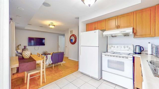 33 - 200 Mclevin Ave, Townhouse with 2 bedrooms, 1 bathrooms and 1 parking in Toronto ON | Image 24