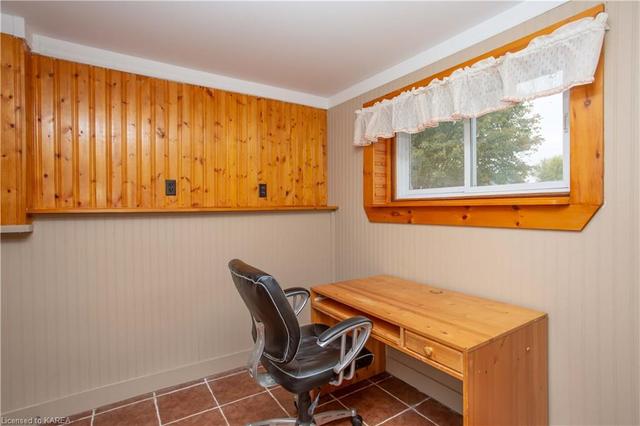 1865 Oxford Avenue, House detached with 3 bedrooms, 2 bathrooms and 7 parking in Elizabethtown Kitley ON | Image 25