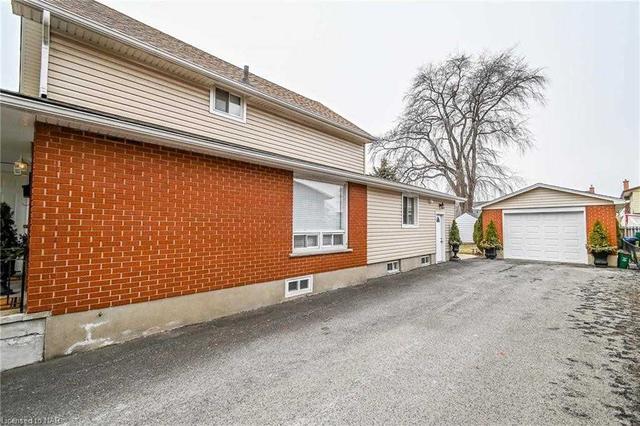 5271 Ottawa Ave, House detached with 2 bedrooms, 2 bathrooms and 7 parking in Niagara Falls ON | Image 12