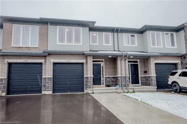 1457 Monarch Drive, House attached with 3 bedrooms, 3 bathrooms and 3 parking in Kingston ON | Image 1