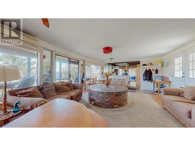 430 Panorama Crescent, House detached with 5 bedrooms, 2 bathrooms and null parking in Okanagan Similkameen D BC | Image 8