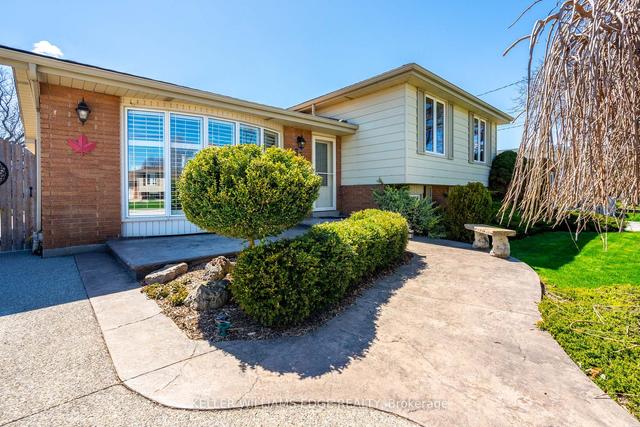 35 Coral Dr, House detached with 3 bedrooms, 2 bathrooms and 3 parking in Hamilton ON | Image 22