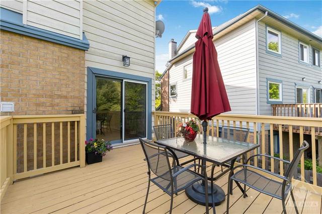 321 Knudson Drive, Townhouse with 3 bedrooms, 3 bathrooms and 3 parking in Ottawa ON | Image 21