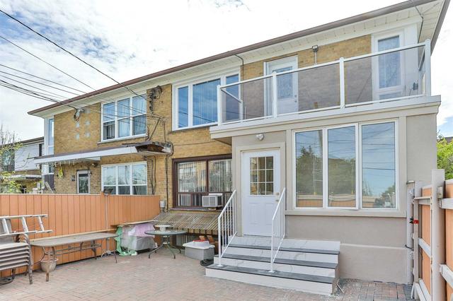96 Rajah St, House semidetached with 5 bedrooms, 3 bathrooms and 6 parking in Toronto ON | Image 34