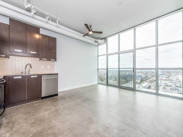 1013 - 2 Fieldway Rd, Condo with 2 bedrooms, 2 bathrooms and 1 parking in Toronto ON | Image 2