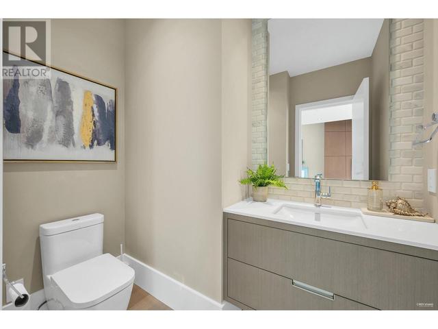 2976 Burfield Place, House detached with 3 bedrooms, 3 bathrooms and 2 parking in West Vancouver BC | Image 21