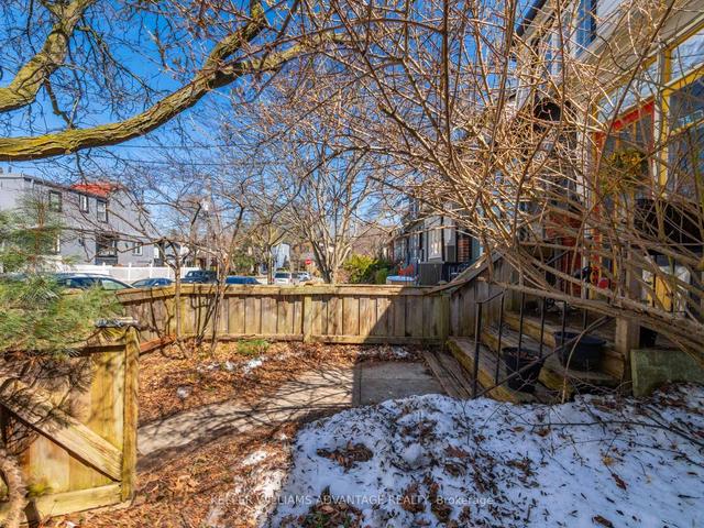 25 Copeland Ave, House semidetached with 2 bedrooms, 1 bathrooms and 0 parking in Toronto ON | Image 6