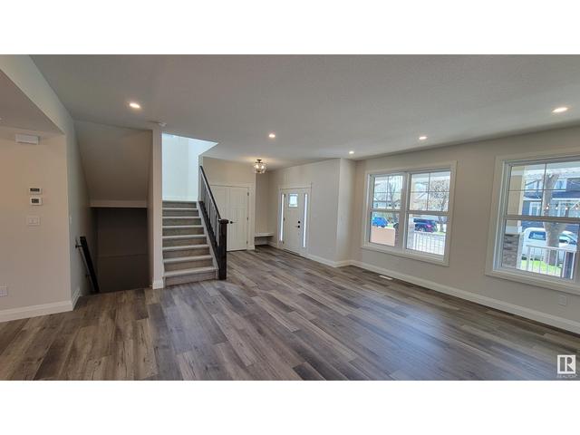 8632 80 St Nw, House detached with 6 bedrooms, 3 bathrooms and null parking in Edmonton AB | Image 9