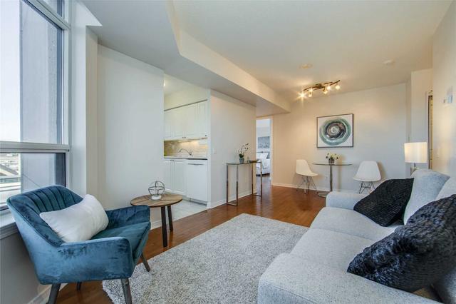 906 - 155 Beecroft Rd, Condo with 2 bedrooms, 1 bathrooms and 1 parking in Toronto ON | Image 1
