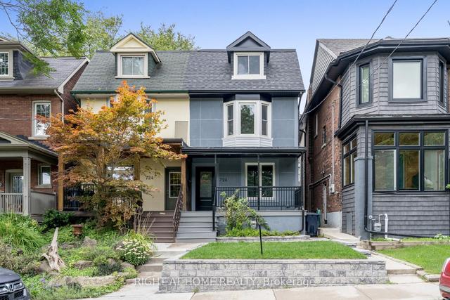726 Logan Ave, House semidetached with 3 bedrooms, 2 bathrooms and 2 parking in Toronto ON | Image 1