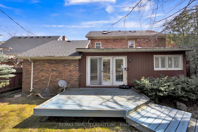 182 Union Blvd, House detached with 4 bedrooms, 3 bathrooms and 4 parking in Kitchener ON | Image 26