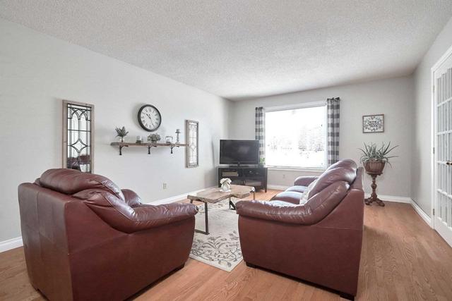 2118 Chantler St, House detached with 3 bedrooms, 2 bathrooms and 6 parking in Innisfil ON | Image 15