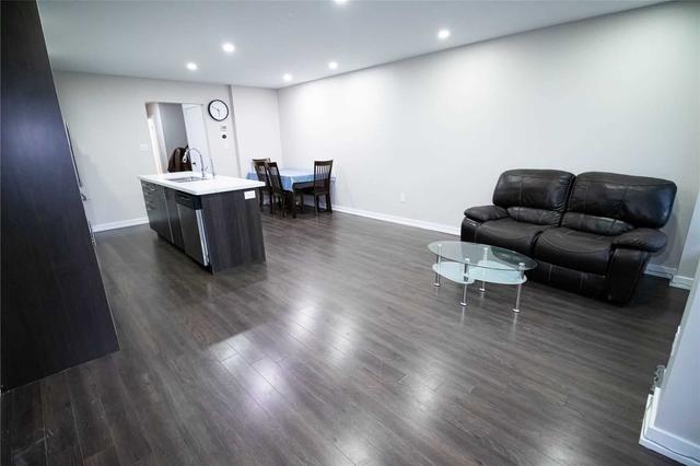 9 Edsel Rd, House attached with 3 bedrooms, 4 bathrooms and 4 parking in Brampton ON | Image 38