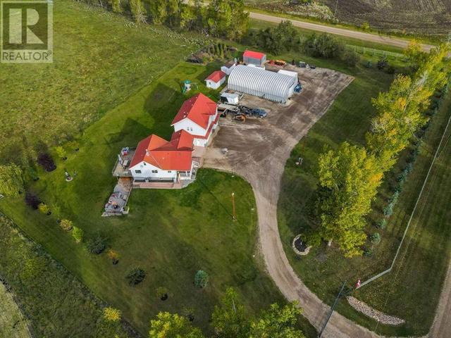 35576 Range Road 264, House detached with 6 bedrooms, 3 bathrooms and 10 parking in Red Deer County AB | Image 1