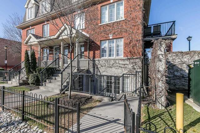 101 - 262 St Helens Ave, Townhouse with 3 bedrooms, 2 bathrooms and 1 parking in Toronto ON | Image 1
