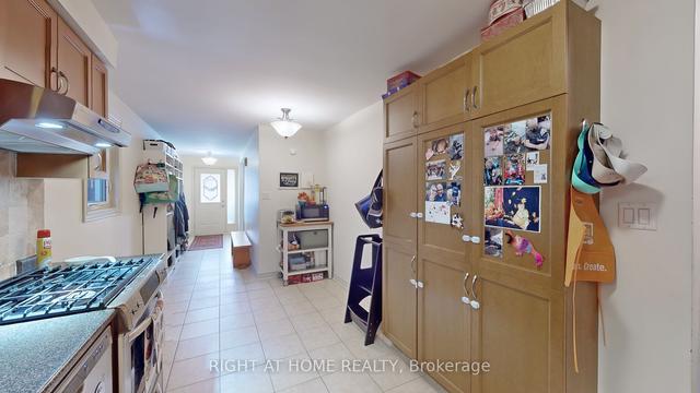 94 Belgravia Ave, House detached with 3 bedrooms, 2 bathrooms and 2 parking in Toronto ON | Image 7