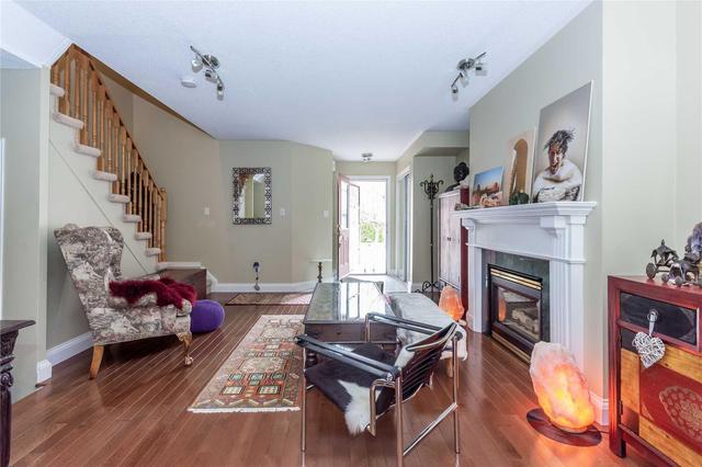 28 - 5555 Prince William Dr, Townhouse with 3 bedrooms, 2 bathrooms and 1 parking in Burlington ON | Image 4