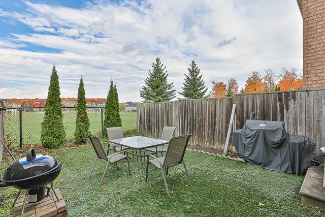 138 Maple Sugar Lane, House attached with 3 bedrooms, 4 bathrooms and 3 parking in Vaughan ON | Image 10