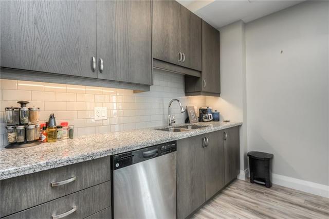 1016 - 118 King Street E, Condo with 2 bedrooms, 1 bathrooms and null parking in Hamilton ON | Image 17