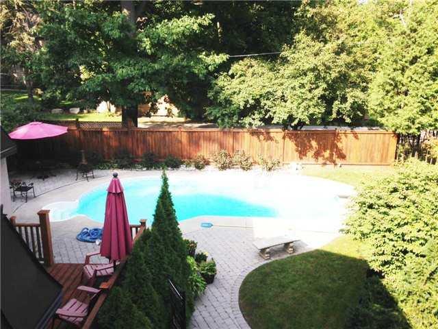151 Mineola Rd W, House detached with 4 bedrooms, 5 bathrooms and 8 parking in Mississauga ON | Image 3