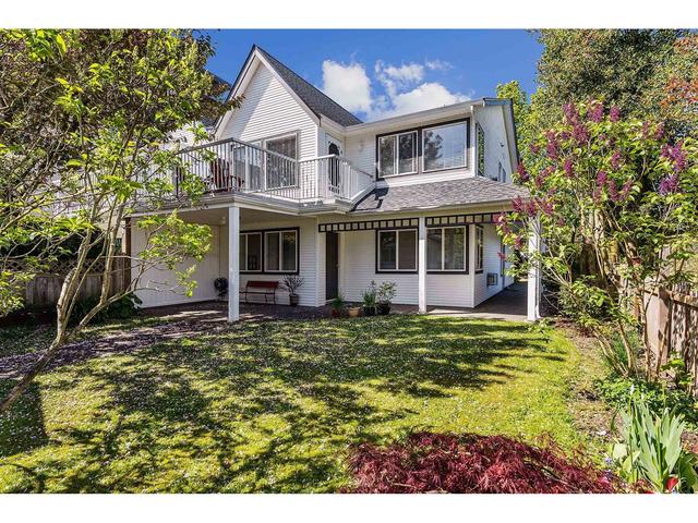 14046 North Bluff Road, House attached with 4 bedrooms, 3 bathrooms and 3 parking in White Rock BC | Card Image