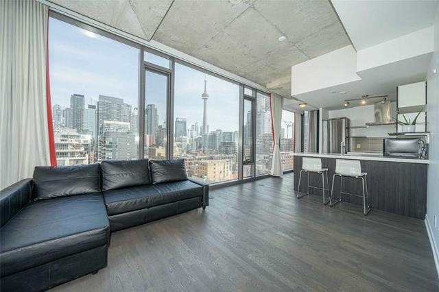 1009 - 560 King St W, Condo with 2 bedrooms, 2 bathrooms and 0 parking in Toronto ON | Image 2
