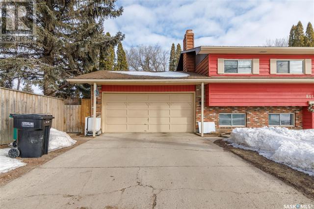 801 V Avenue N, House detached with 4 bedrooms, 3 bathrooms and null parking in Saskatoon SK | Image 2
