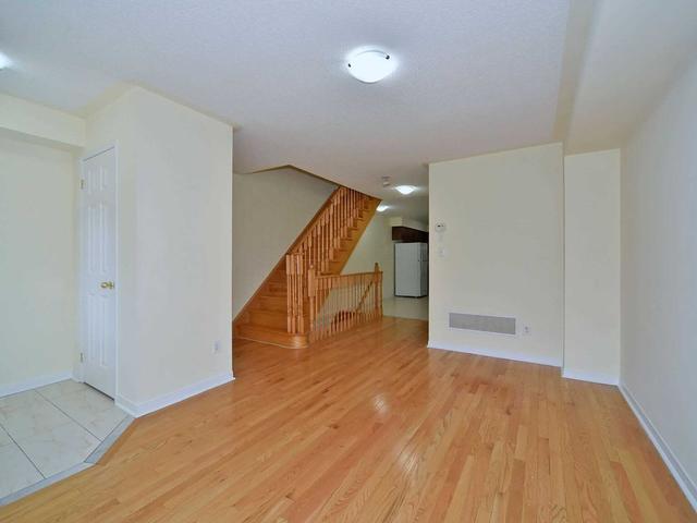 26 Ted Wray Circ, House attached with 3 bedrooms, 3 bathrooms and 2 parking in Toronto ON | Image 37